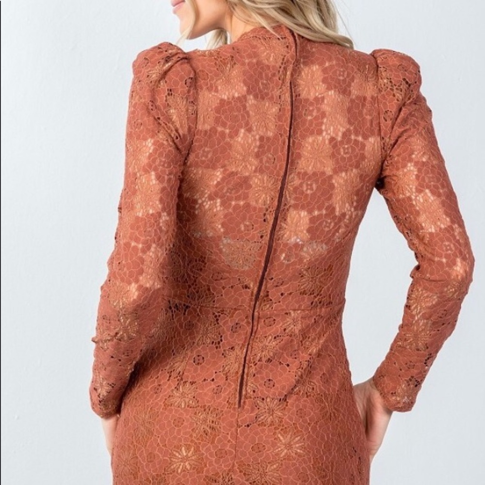 Floral Lace Mini Dress - Picture 4 of 5